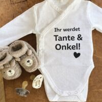 Baby-Body Ihr werdet Tante und Onkel - Schwangerschaftsverkuendung von AK-MADEWITHLOVE