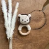 Baby-Greifling Loewe aus Bio-Baumwolle und Buchenholz von AK-MADEWITHLOVE