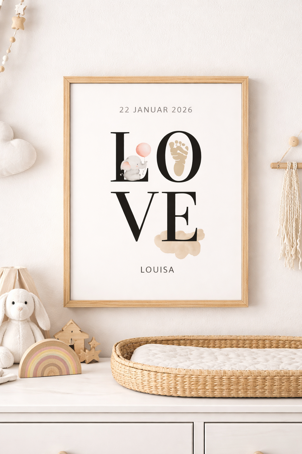 Personalisiertes Kinderzimmer-Poster fuer Maedchen von AK-MADEWITHLOVE
