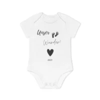 Baby-Body Unser Wunder - Geschenk zur Geburt von AK-MADEWITHLOVE