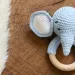 Baby-Greifling Elefant aus Bio-Baumwolle und Buchenholz von AK-MADEWITHLOVE