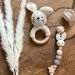 Baby-Greifling Hase aus Bio-Baumwolle und Buchenholz von AK-MADEWITHLOVE